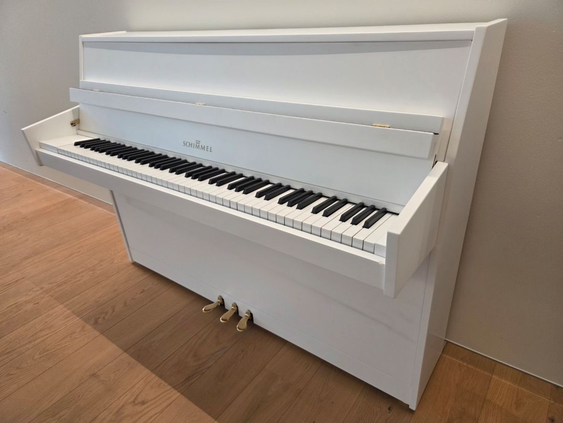 Occasie Schimmel Piano Wit