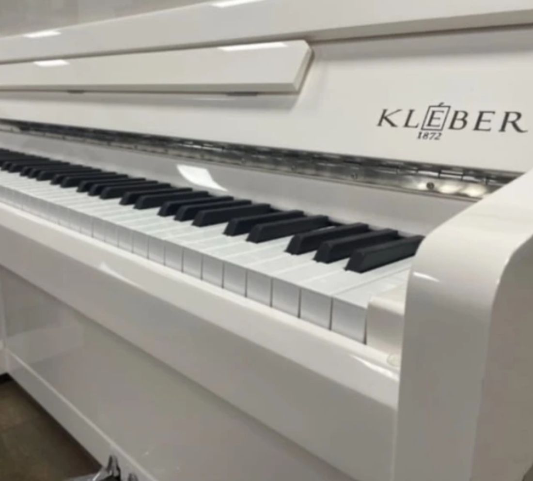 Piano Kléber Modèle Cabourg Blanc Verni